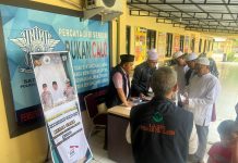 Hari Bhayangkara Ke-77, Guru Mengaji Dapat Layanan Pembuatan SIM C Gratis
