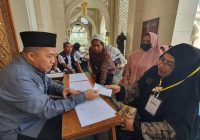 Lazis Assalam Fil Alamin Salurkan Zakat Kepada Mualaf di Tanah Bumbu