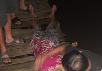 Wanita Berdaster Merah Muda Pingsan di Jembatan Breman Martapura, Identitas Belum Diketahui