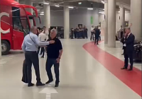 VIDEO Mourinho Labrak Wasit di Parkiran Usai AS Roma Tumbang di Final Liga Europa