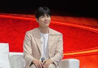 Tantri Kotak dan Chua Kotak Meleyot Lihat Postingan Kim Seon Ho, Chua: "Akte Nikah di Saya ya, Mas"