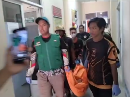 Jasad Pemuda Gantung Diri di Jalan Rama Gatot Subroto Dievakuasi ke RSUD Ulin Banjarmasin