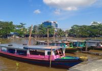 Liburan, Wisata Susur Sungai Banjarmasin Diserbu Pengunjung Berbagai Daerah