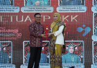 Nurgita Tiyas Saidi Mansyur Terima Penghargaan Manggala Karya Kencana BKKBN RI