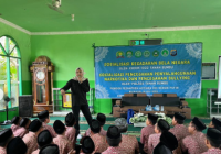 Aipda Indri Ajak Pelajar di Ponpes Az-Zikra Kersik Putih Batulicin Perangi Narkoba