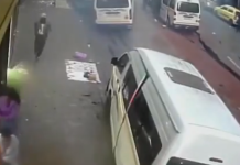 Detik-detik Jalan Aspal Terbelah, Ledakan Misterius di Johannesburg 1 Tewas