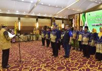 Paman Birin Bawa Bingka Gambut dan Kue Lam untuk Warga Banjar di Perantauan Riau