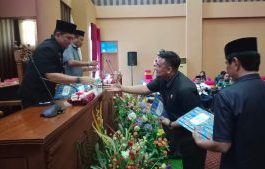 Fraksi DPRD Tanah Bumbu Sampaikan Pemandangan Umum Atas Tiga Raperda