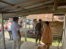 Ganggu Pengguna Jalan, Satpol PP Tanah Bumbu Tindak Tegas Dua Badut Karakter