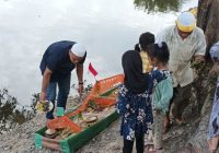 41 Macam Kue Dihanyutkan di Atas Jukung, Upacara Adat Desa Limamar Sambut Tahun Baru Islam 1 Muharram