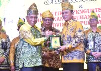 Gubernur Kalsel Bawakan Bingka Gambut untuk Bubuhan Banjar di Provinsi Kepri