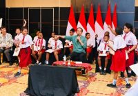 Ketika Siswi SD Bertanya Mengapa Ibu Kota Indonesa Tidak di Papua? Jokowi Sebut di Tengah-tengah