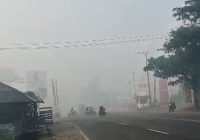 Kabut Asap Selimuti Wilayah Landasan Ulin