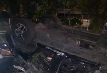 Fortuner Terbalik dan Ringsek di Exit Tol Plumpang, 3 Orang Tewas