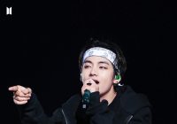 V BTS Dikabarkan Bakal Rilis Album Solo Perdana, Agensi Beri Tanggapan