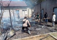 Tak Sempat Ditangani, 2 Bangunan Luluh Lantak Dilalap Api di Sungai Pinang