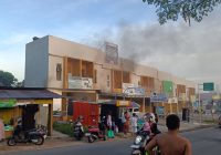 BREAKING NEWS: Geger Ruko Terbakar di Simpang Tiga Sungai Sipai Martapura