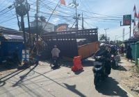 Truk Trailer Amblas di Sungai Andai di Bekas Galian Pipa Ledeng, Begini Kata PAM Bandarmasih