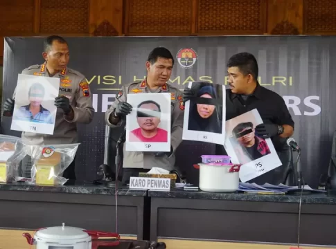 Densus 88 Bekuk 5 Terduga Teroris yang Targetkan Bom Bunuh Diri di Mapolres Surakarta