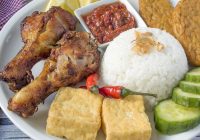 Cek Fakta Larangan Makan Sayap dan Leher Ayam Broiler