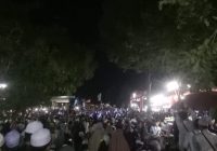 Ribuan Warga Sambut Habib Syech dengan Sholawat