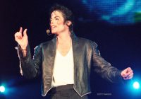 Dua Pria ini Menggugat Mendiang Michael Jackson karena Pelecehan Seksual