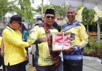 200 Paket Sembako Dibagikan Paman Birin di Kabupaten Tabalong
