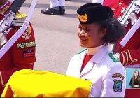 Sepatu Terlepas saat Upacara HUT RI, Pembawa Baki Bendera Pusaka dari Papua Pegunungan Ini Tetap Tersenyum