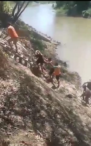 Detik-detik Bocah Tenggelam di Sungai Aning Astambul Ditemukan, Kondisi Korban Belum Bisa Dipastikan