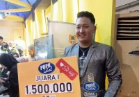 Irfan Hakim Raih Juara Satu Lomba Menyanyi PUPR Kalsel di Kalsel Expo 2023