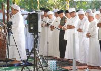 Gubernur Kalsel Hadiri Sholat Istisqa di Halaman Masjid Sabilal Muhtadin