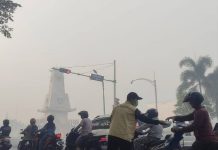 Pemprov Kalsel Serentak Bagikan Masker di 4 Kabupaten Kota