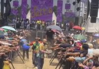 Penonton Pesta Rakyat Binuang Ketiban Rezeki, Dapat Saweran