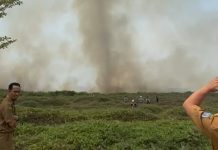 Kebakaran Lahan Dekati RS Daha Sejahtera di Kabupaten HSS
