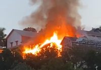 Dua Rumah Terbakar di Jalan Jelawat Samarinda
