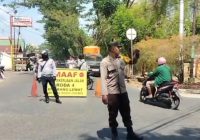 4 Petugas Dishub Banjar Siaga di Jalan Veteran Sungai Sipai