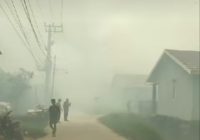 2 Warga Sesak Nafas Dievakuasi, Kebakaran Lahan Dekati Komplek Persada Permai Batola