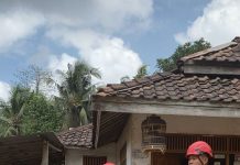 PLN Rutin Sosialisasikan Keselamatan Kelistrikan, Kali Ini Sambangi Warga Desa Banjarsari Angsana