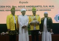 Wakapolri Mendapat Gelar Kehormatan Warga Banjar