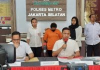 Duh! ABG 17 Tahun Dijajakan ke Pria WNA Oleh Seorang Germo Wanita