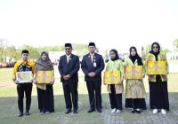 Serahkan Penghargaan kepada 5 Pemuda Berprestasi, Ini Pesan Gubernur Kalsel