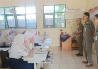 Satpol PP dan Damkar Tanah Laut Datangi Sejumlah Sekolah di Pelaihari, Lakukan Ini