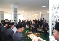 Bupati Lantik 14 Pejabat, Salah Satunya Kadri Mandar Jabat Kadisnakertrans Tanbu