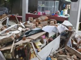 Dinding Atap Pasar Tanjung Roboh, 2 Korban Tertimpa