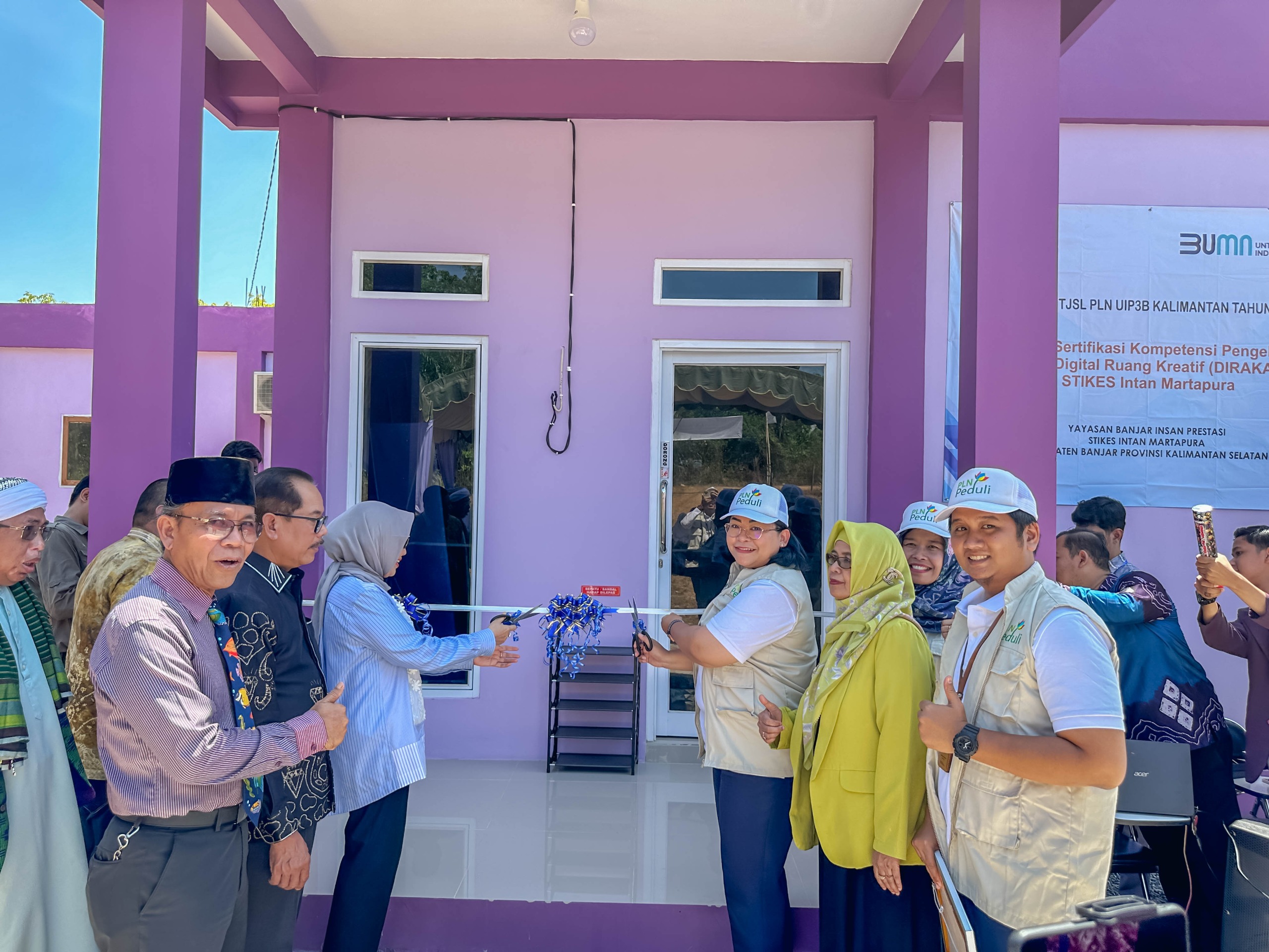 Dukung Literasi Media Masyarakat, PLN UIP3B Bantu Fasilitasi Broadcasting STIKES Intan Martapura