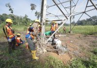 Ciptakan Listrik Andal Tanpa Padam, PLN Ganti Kabel Transmisi di Tayan-Sanggau Kalbar