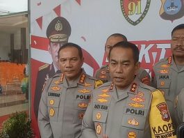 Polda Kalsel Bagikan 5000 Paket Sembako Gratis Dalam Bakti Sosial Akabri 91 di Universitas Lambung Mangkurat Banjarbaru