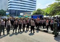 MKMK Bacakan Putusan Sore Ini, Polri Kerahkan Ribuan Personel ke Gedung MK