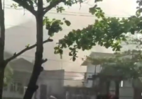 Kepulan Asap Tebal di Gang 4 Bikin Geger Warga Komplek DPR Jalan Jafri Zamzam