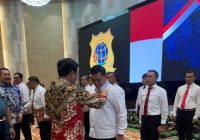 Kombes Ade Safri Simanjuntak Raih Penghargaan Pin Emas